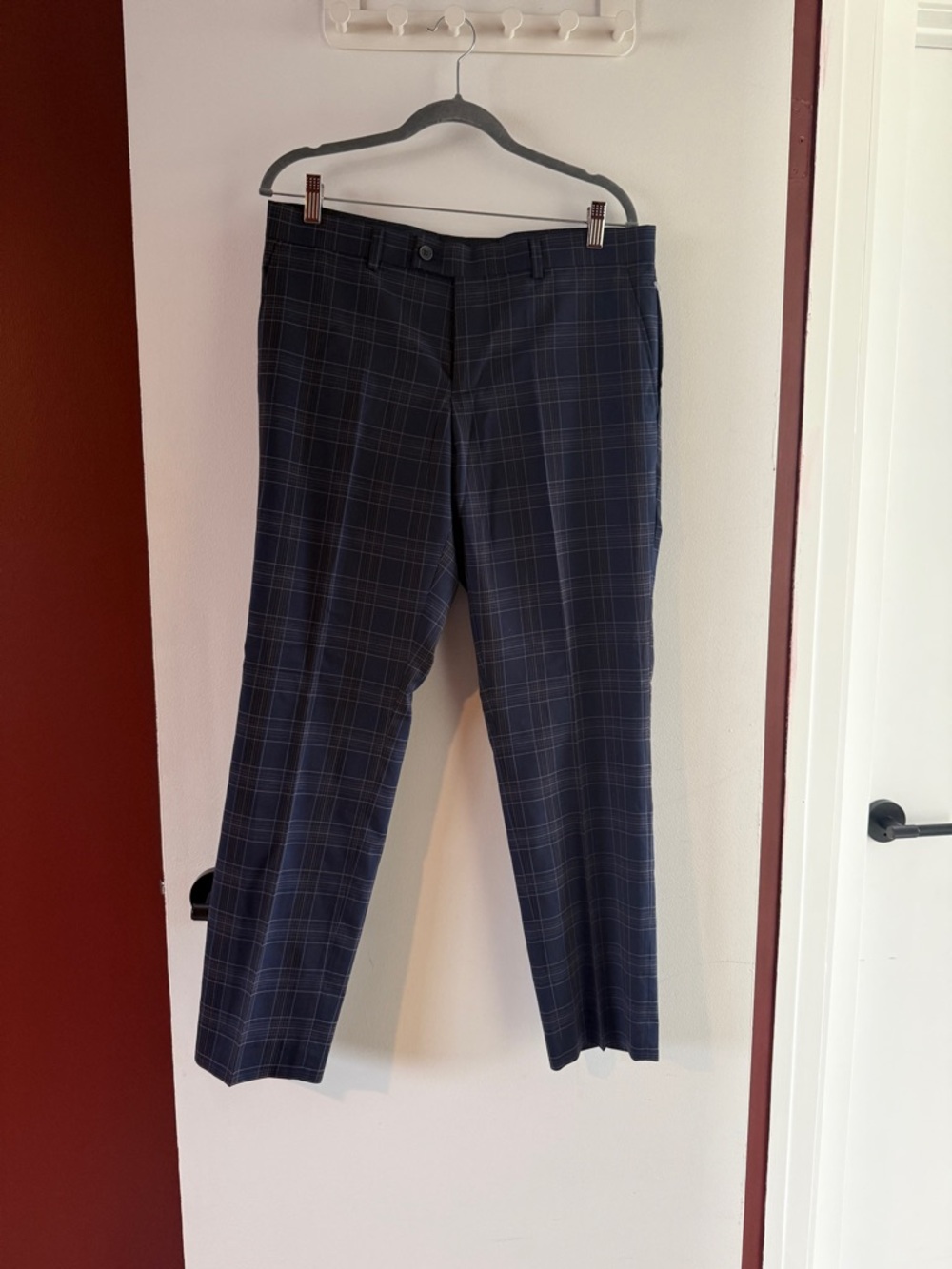 Men’s plaid pants